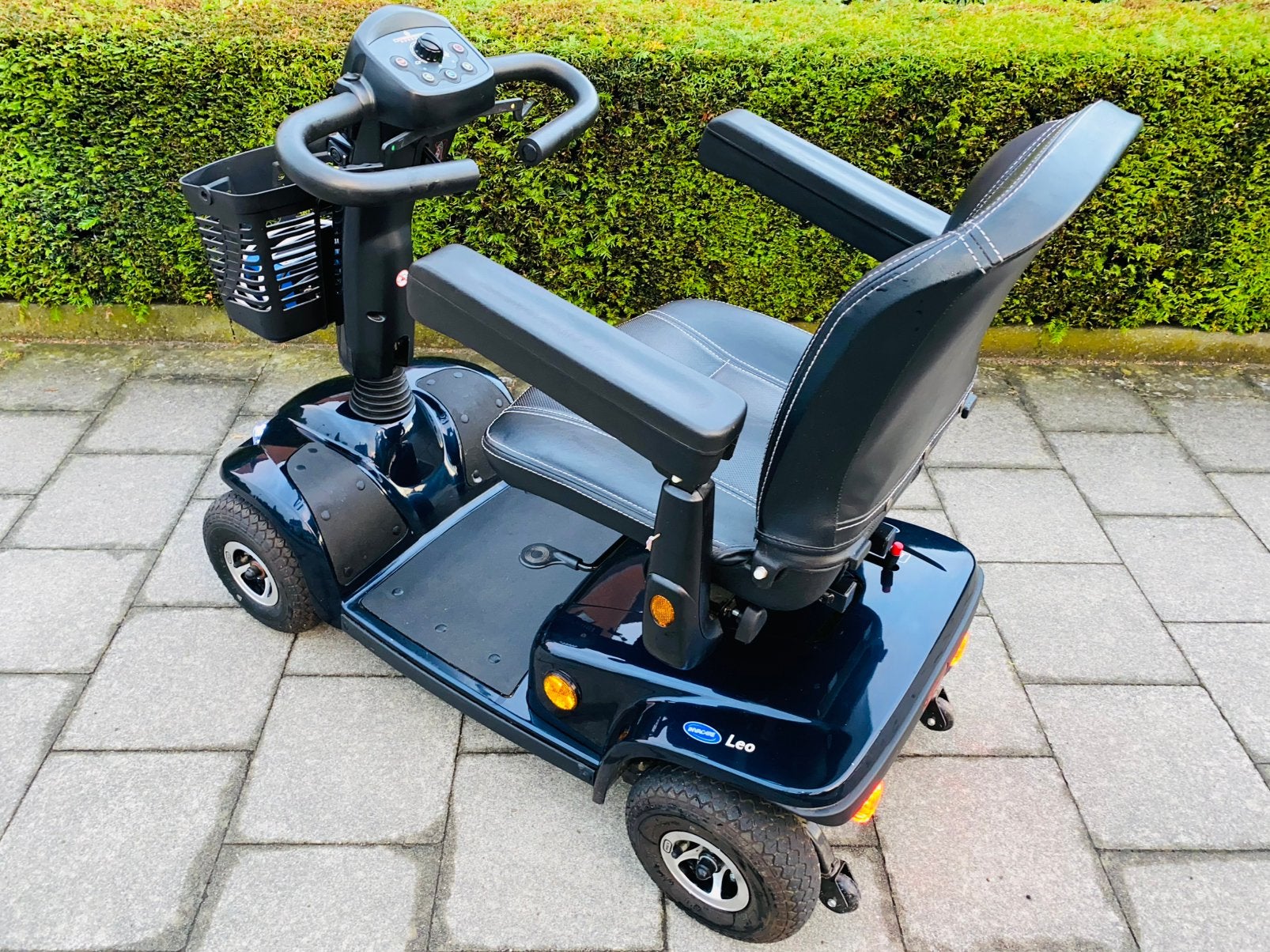 Voiturette électrique Invacare leo Scootmobiel état neuf, Divers, Chaises roulantes, Enlèvement ou Envoi