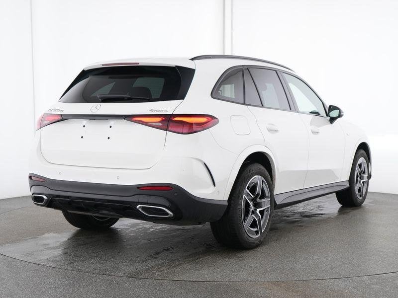 Mercedes-Benz GLC-Klasse 300 DE 4MATIC SUV AMG Line | Night, Auto's, Automaat, 197 pk, Gebruikt, Zwart