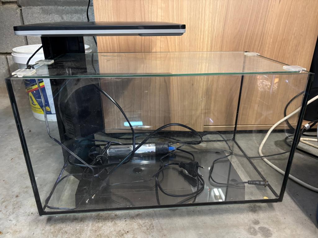 SuperFish Quadro 40 Pro, Dieren en Toebehoren, Ophalen, Pomp, Zo goed als nieuw, Leeg aquarium