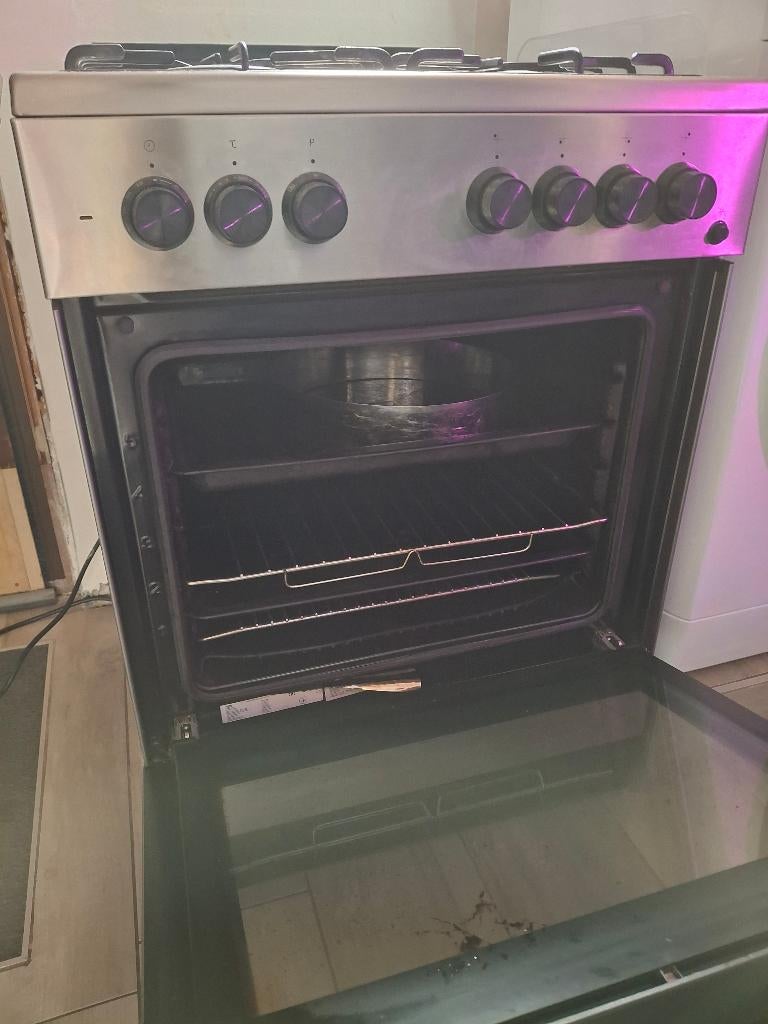 gasfornuis met elektrische hete lucht oven, Ophalen, Gebruikt, 4 kookzones, Gas