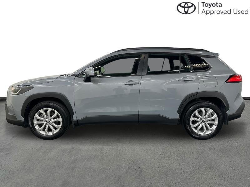 Toyota Corolla Cross Dynamic + Winter Pack, Autos, Toyota, Argent ou Gris, Achat, Euro 6, Noir