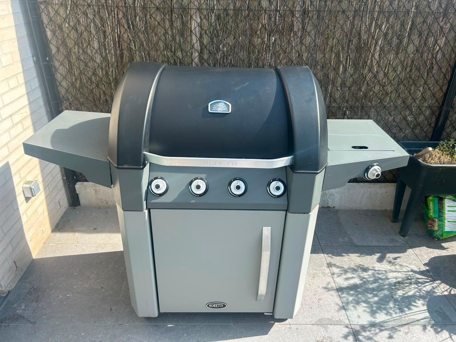 Gasbarbeque Boretti, Ophalen, Boretti.