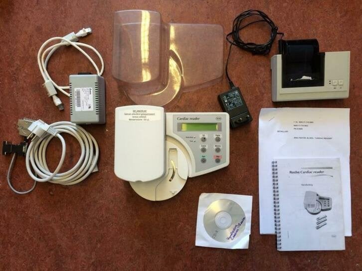 Cardiac reader (Roche) met printertje ongebruikt in de doos, Diversen