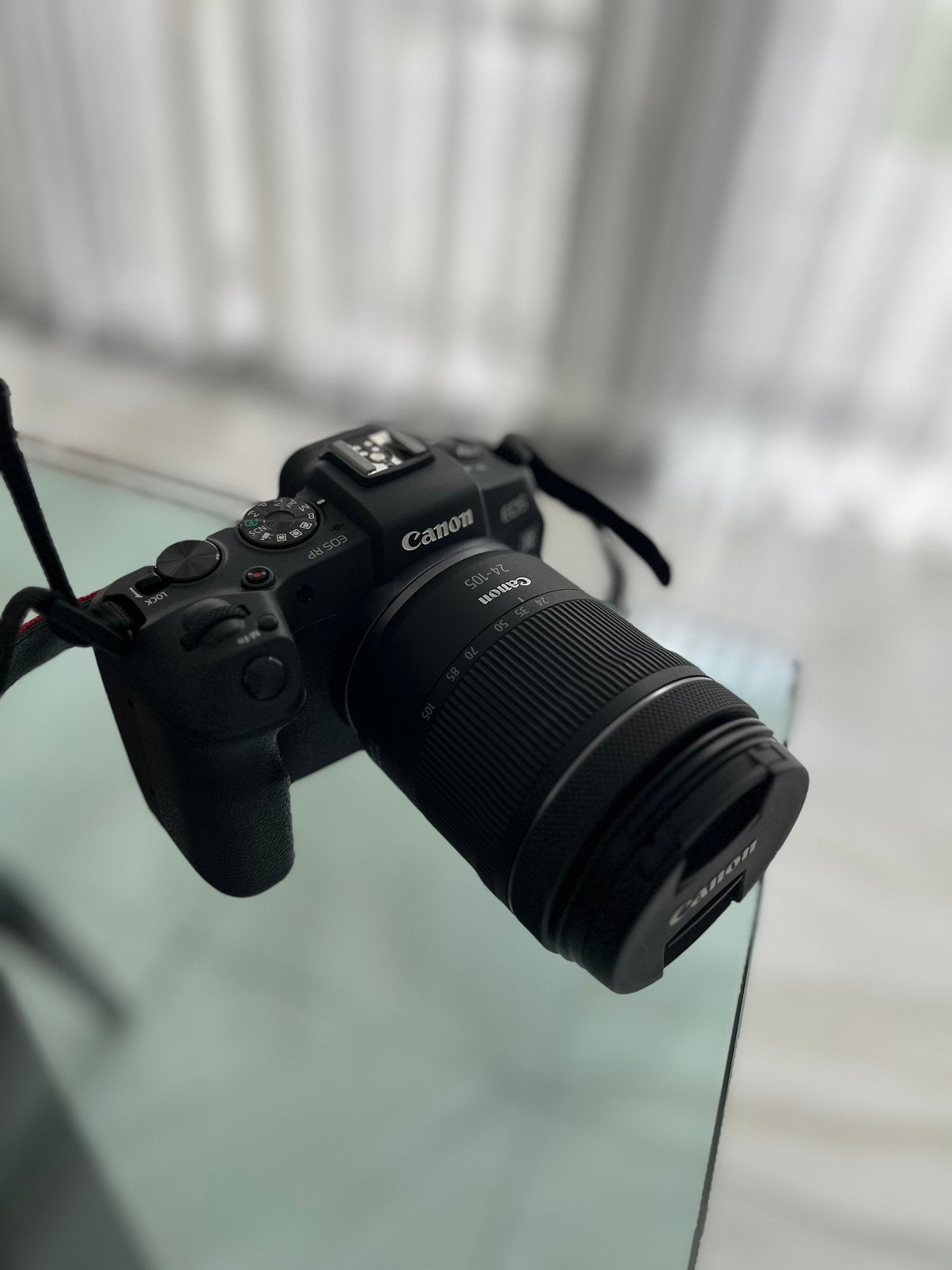 Canon EOS RP + RF 24-105mm f/4-7.1 IS STM, Audio, Tv en Foto, Ophalen, Zo goed als nieuw, Overige typen