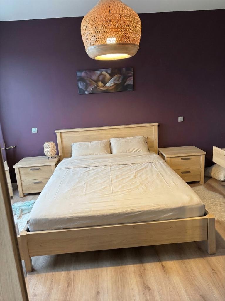 bedframe en lattenbodem 160x200, Huis en Inrichting, Slaapkamer | Bedden, Ophalen, Gebruikt, Beige, Tweepersoons