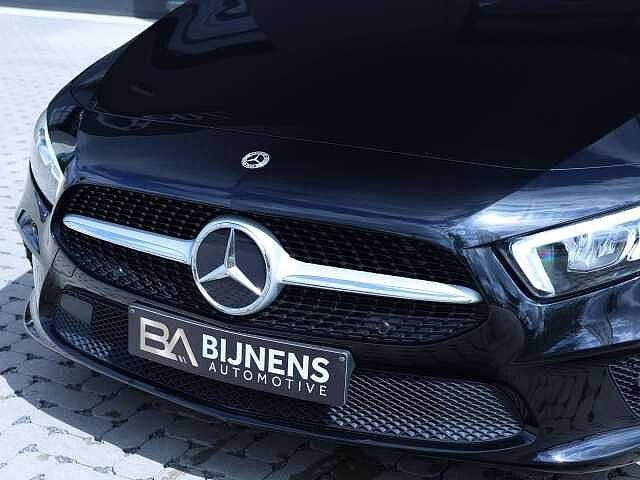 Mercedes-Benz A 180 Business Line, Automaat, Zwart, Cruise Control, 1332 cc