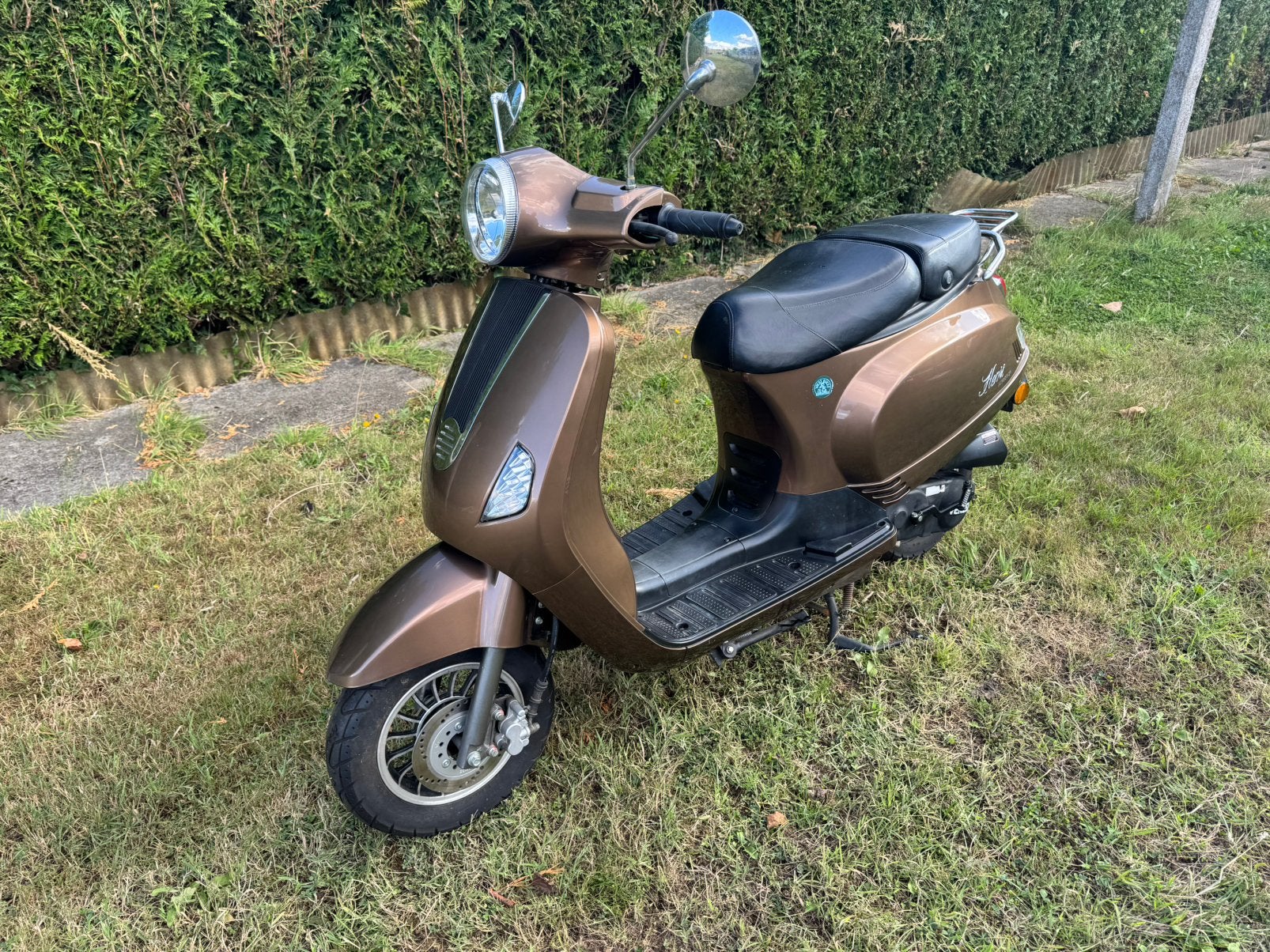 Venesi Henri jj50qt-21, Ophalen of Verzenden, Zo goed als nieuw