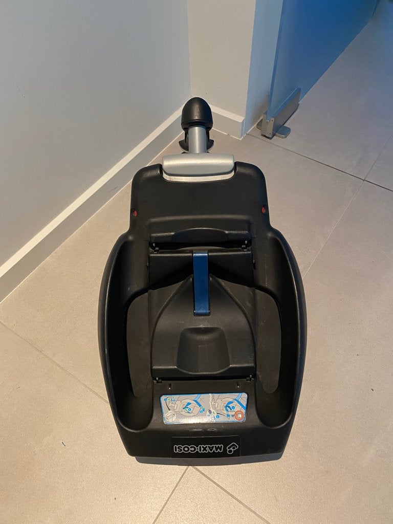 maxi-cosi easyfix basis met autogordel vast te maken, Kinderen en Baby's, Autostoeltjes, Ophalen, Gebruikt, Maxi-Cosi, Autogordel