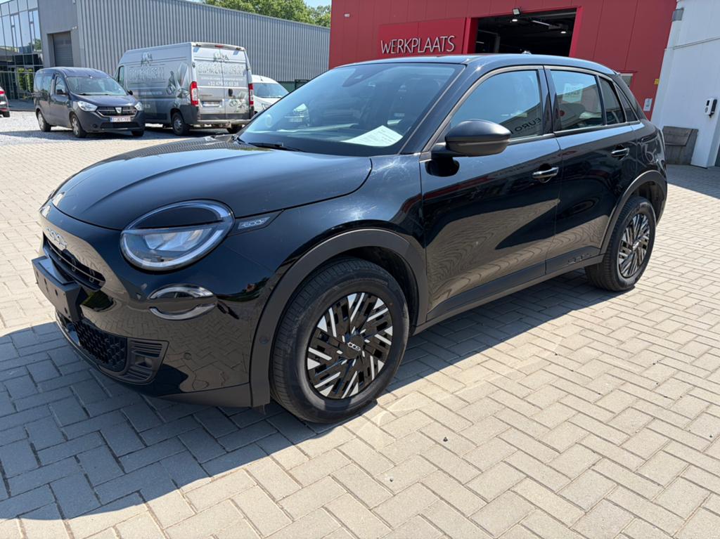 Fiat 600 1.2i Hybride 100pk, Stof, 1199 cc, 109 g/km, Bedrijf