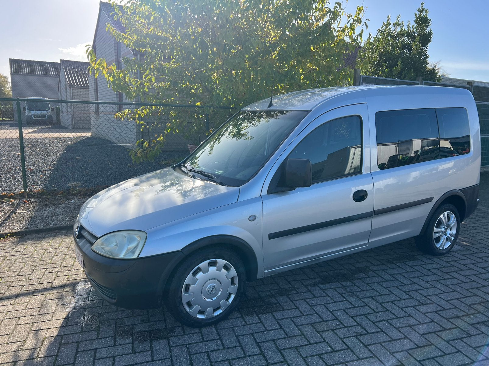 Opel combo 1.7DTI lichte vracht gekeurd voor verkoop, Voorwielaandrijving, 4 cilinders, 1698 cc, Overige kleuren