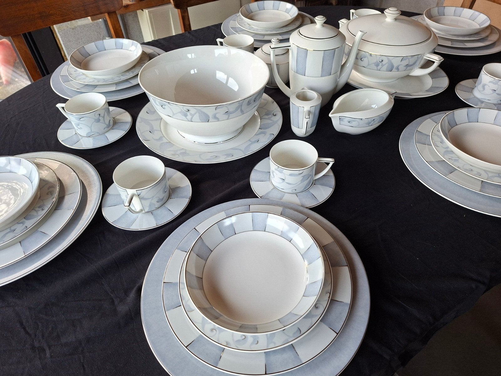 Porcelaine de Limoge volledige service, Ophalen