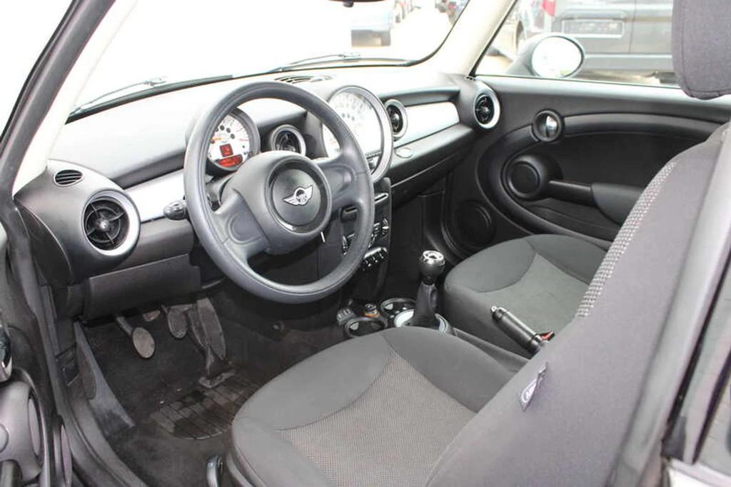 MINI One 1.6i inclusief 2 JAAR garantie! (bj 2013), Auto's, Zwart, 4 cilinders, Bedrijf, 55 kW