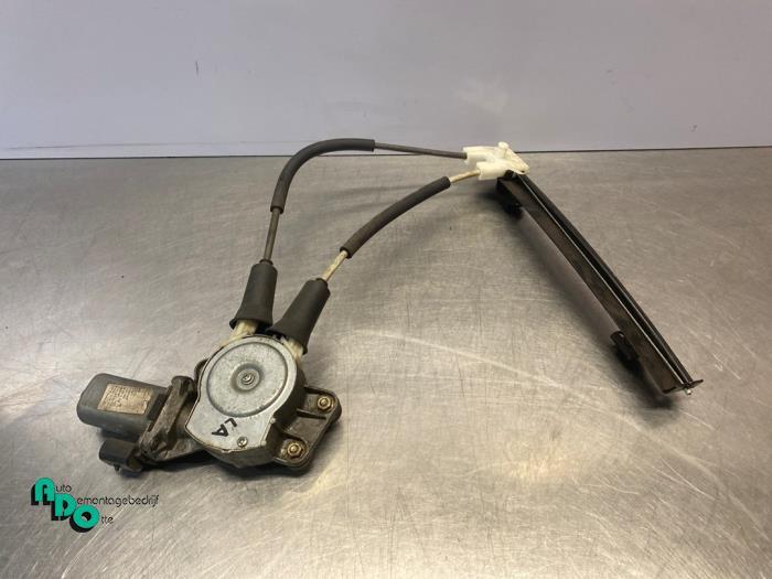 Mécanique vitre 4portes arrière gauche d'un Alfa Romeo 147, -, 3 mois de garantie, Utilisé, Alfa Romeo