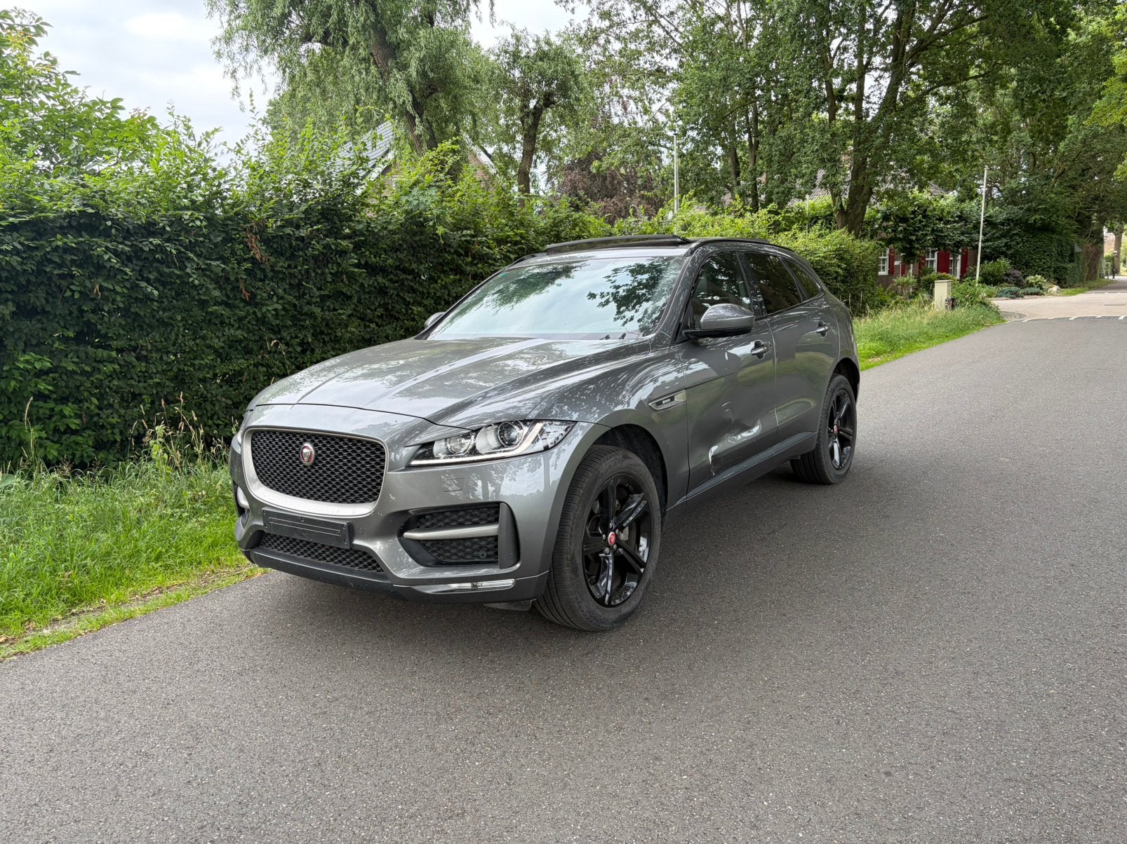 Jaguar F-pace 2.0 diesel bj 5-2018 91.000 km, Autos, Jaguar, Argent ou Gris, 176 kW, Entreprise, Éclairage LED