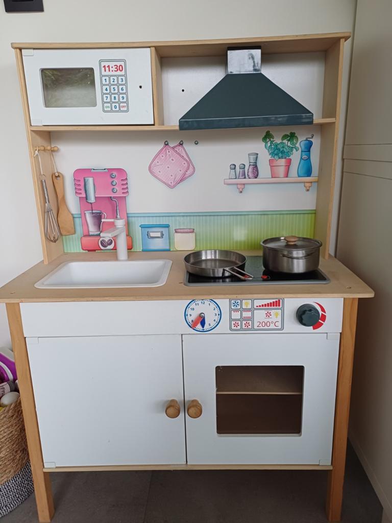 Houten speelgoedkeuken, Ophalen