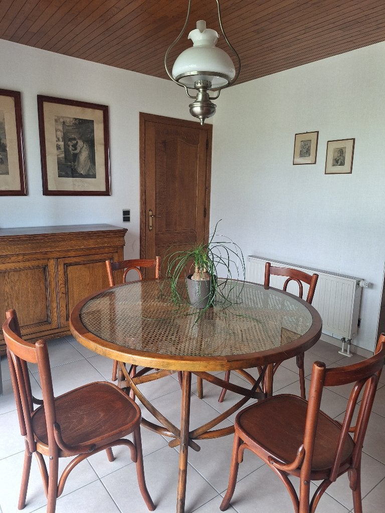 Tafel met 4 stoelen, Ophalen, Zo goed als nieuw, Rond