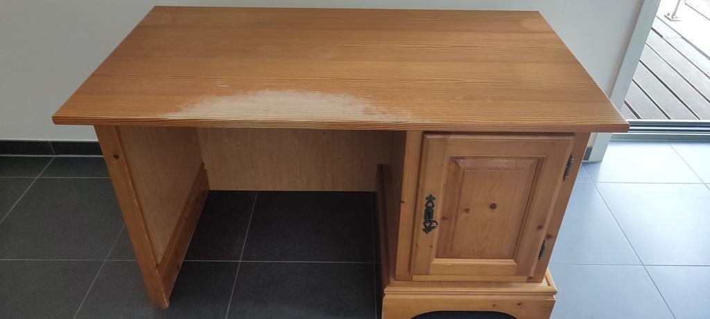Bureau gratis, Enlèvement
