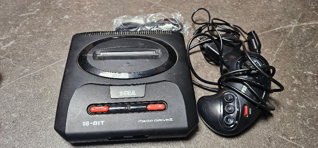 Megadrive 2, Enlèvement ou Envoi, Utilisé