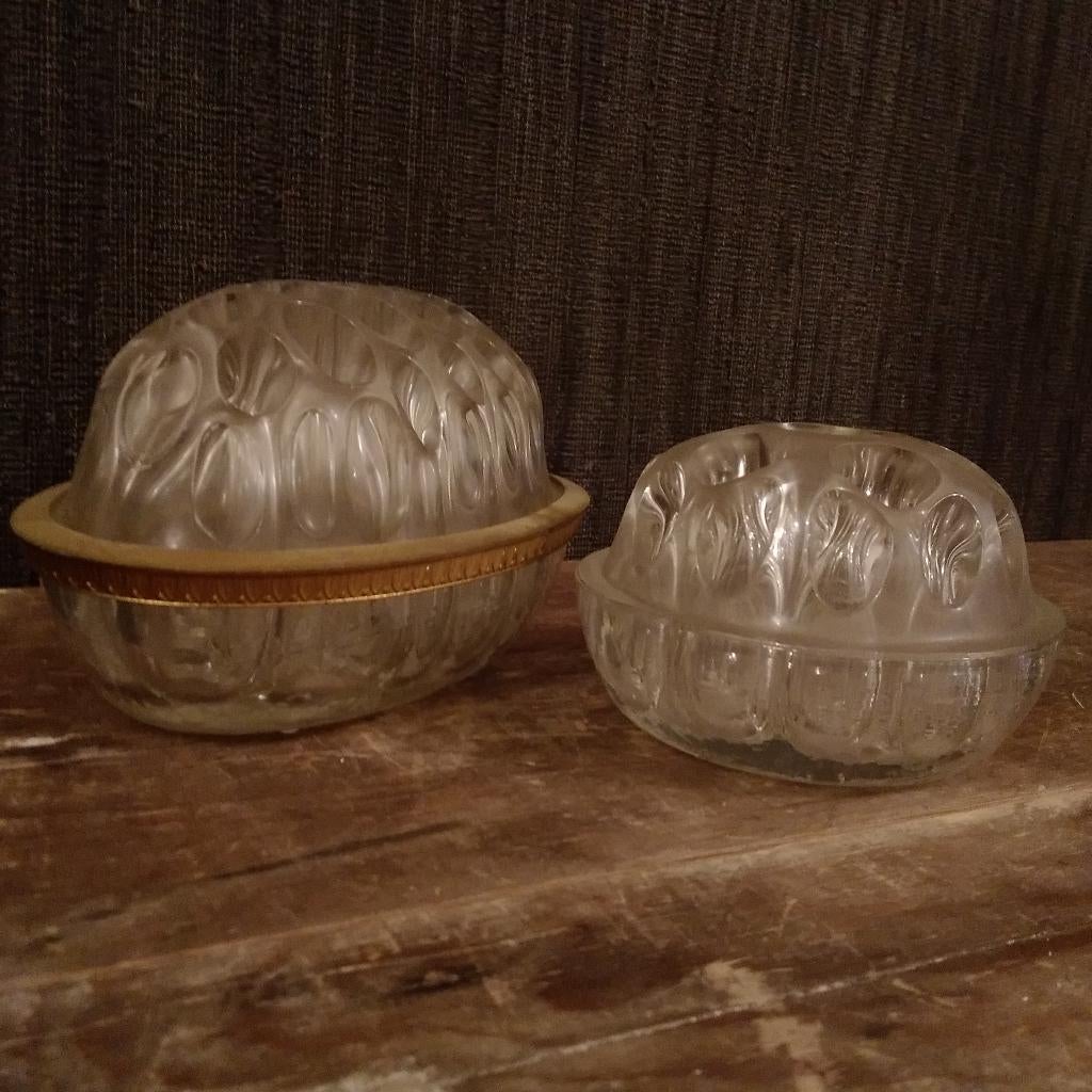 2 Magnifique vintage de vases à fleurs en piqué france., Envoi