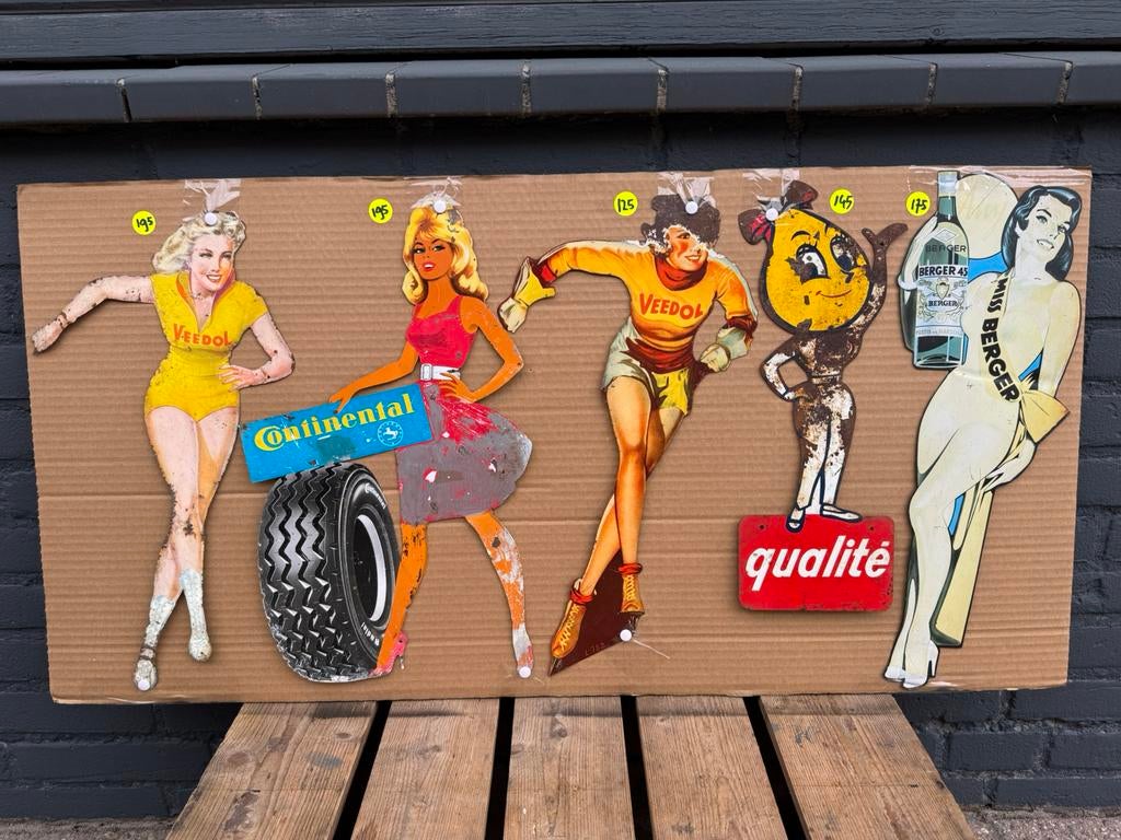 Collectie oude reclame Pin Ups, Verzamelen, Ophalen of Verzenden, Gebruikt, Reclamebord