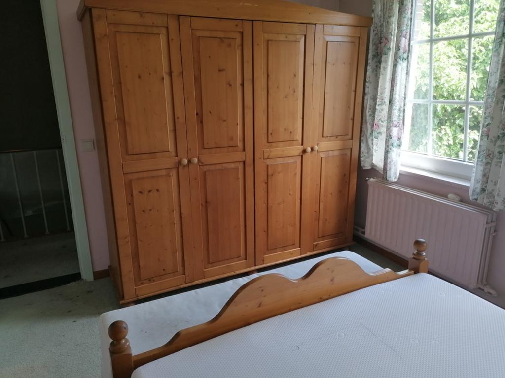 Grenen kast en bed en lade en spiegel, Huis en Inrichting, Slaapkamer | Complete slaapkamers, Ophalen