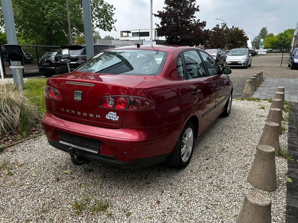 Seat benzine met keuring verkoop, Rouge, Achat, 4 portes, Entreprise