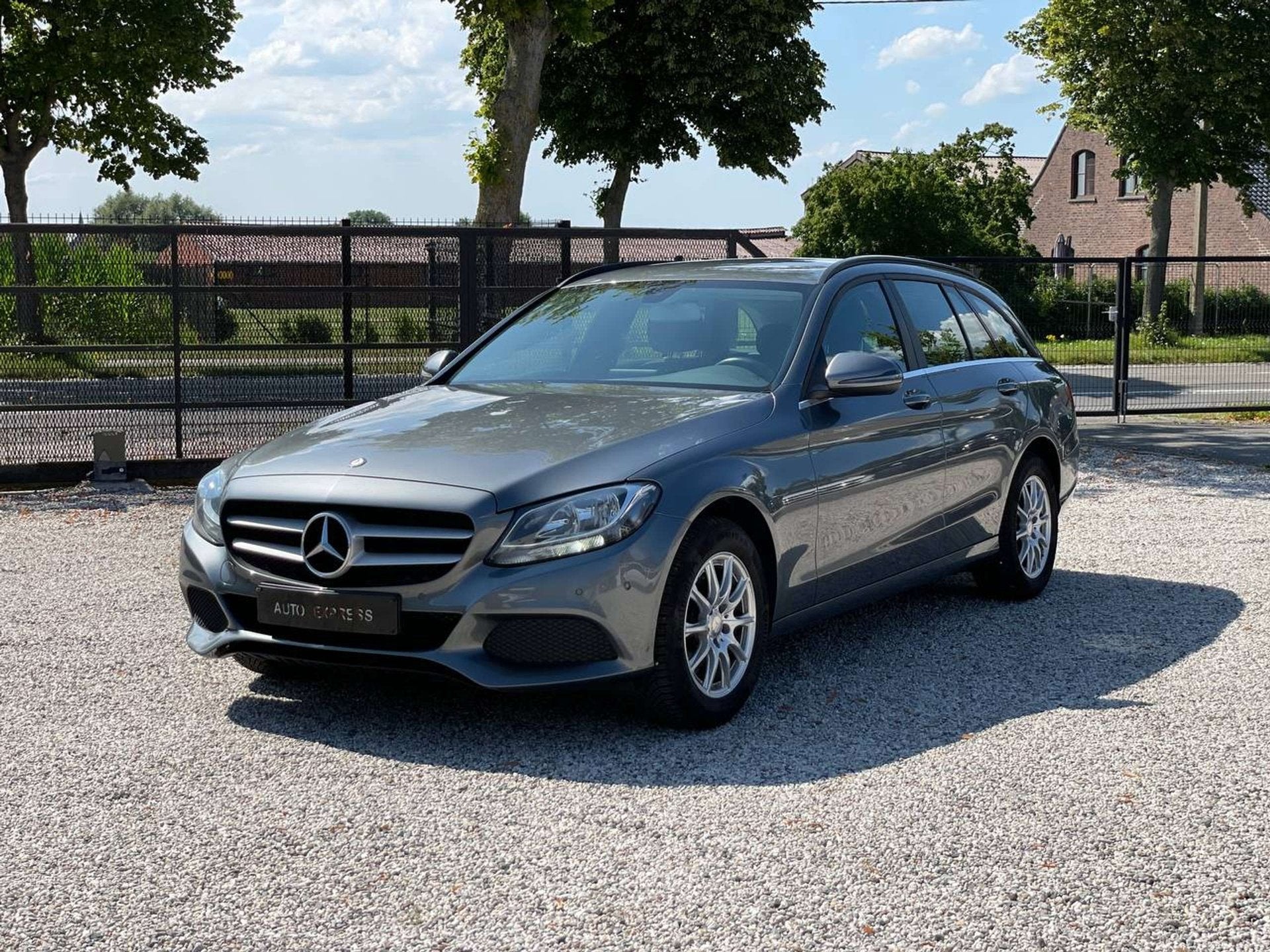 Mercedes-Benz C 180 /Clima/Navi/Cruise/Eur6b/Garantie/*, Auto's, Gebruikt, Euro 6, 4 cilinders, https://public.car-pass.be/vhr/4d95c4c2-6486-46f6-9a24-6fb6d054a181