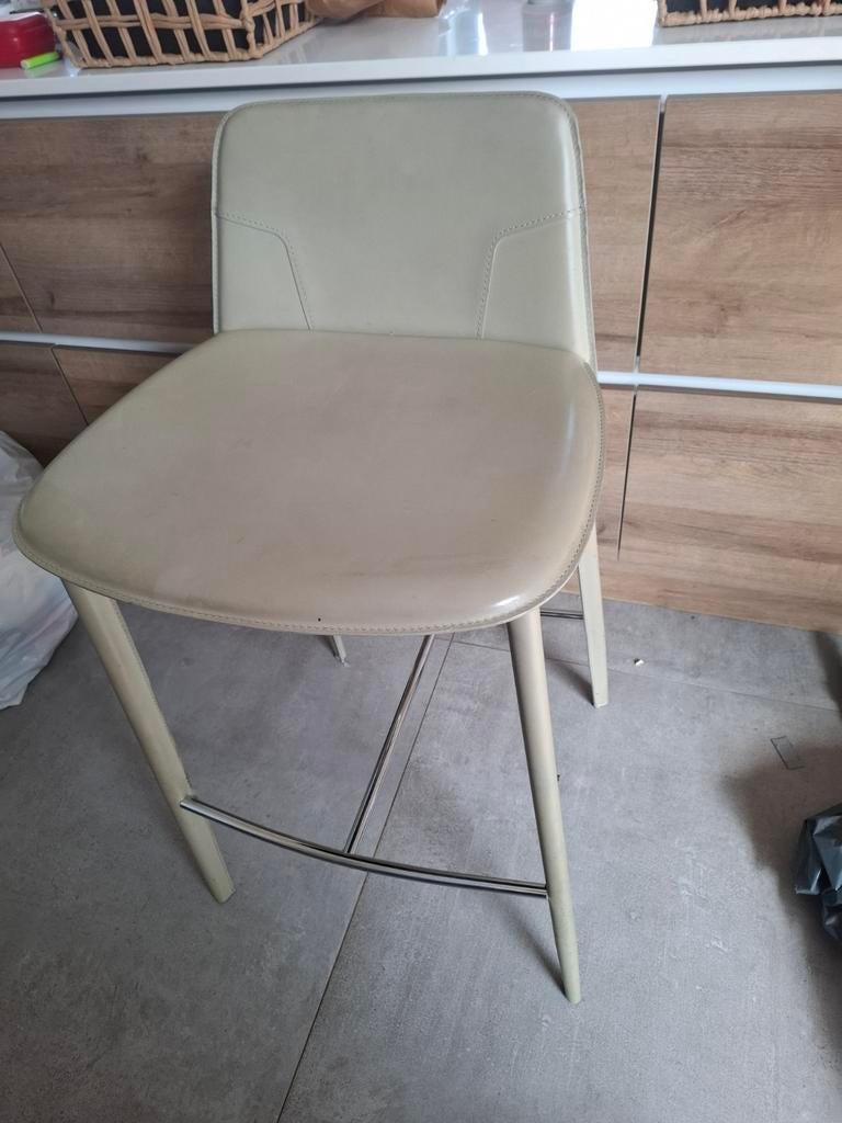 Chaise, Enlèvement
