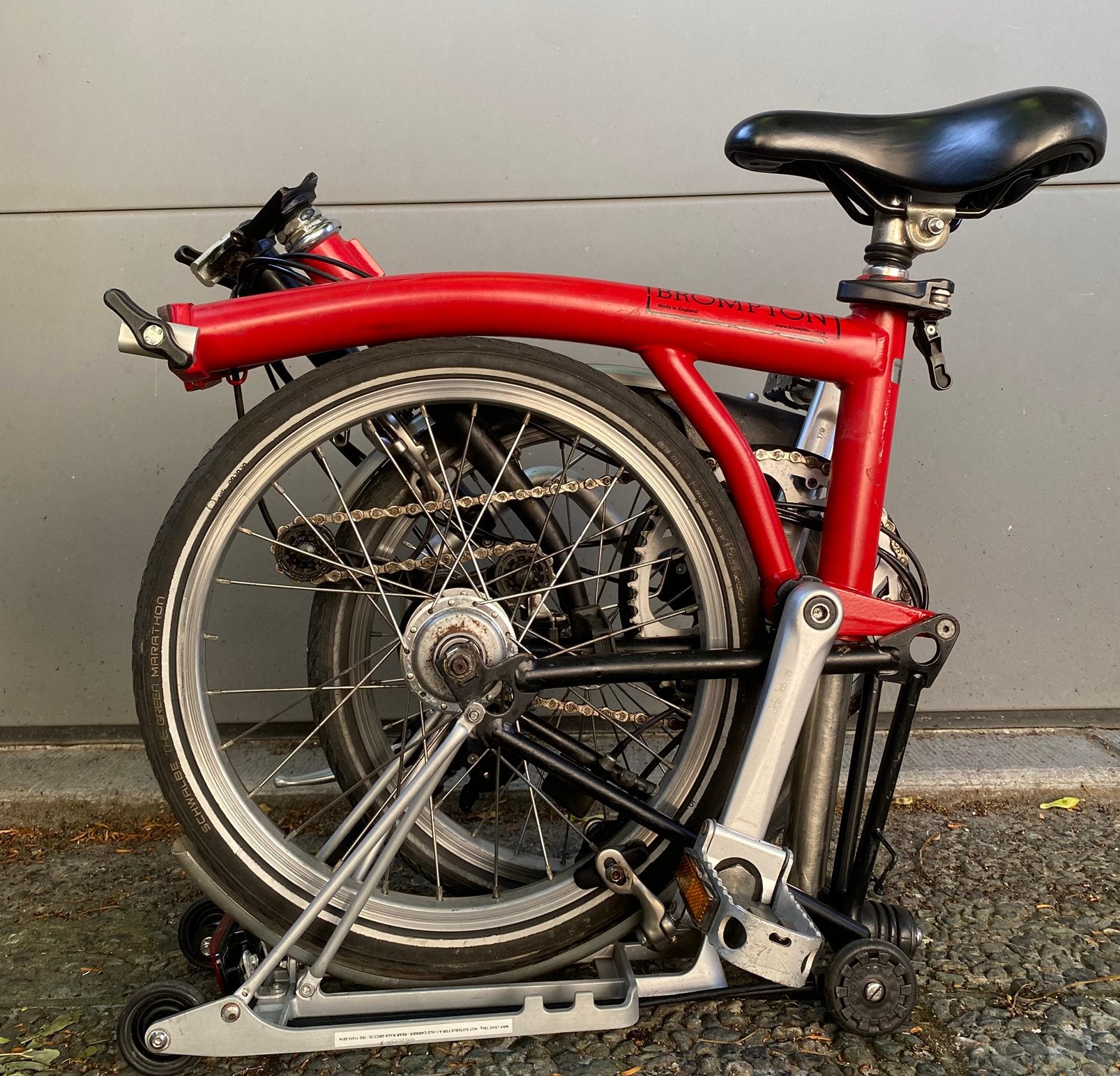 Vélo pliable Brompton 6v Vélo pour hommes Vélo pour femmes, Vitesses, Frein sur jante, Femmes, Comme neuf