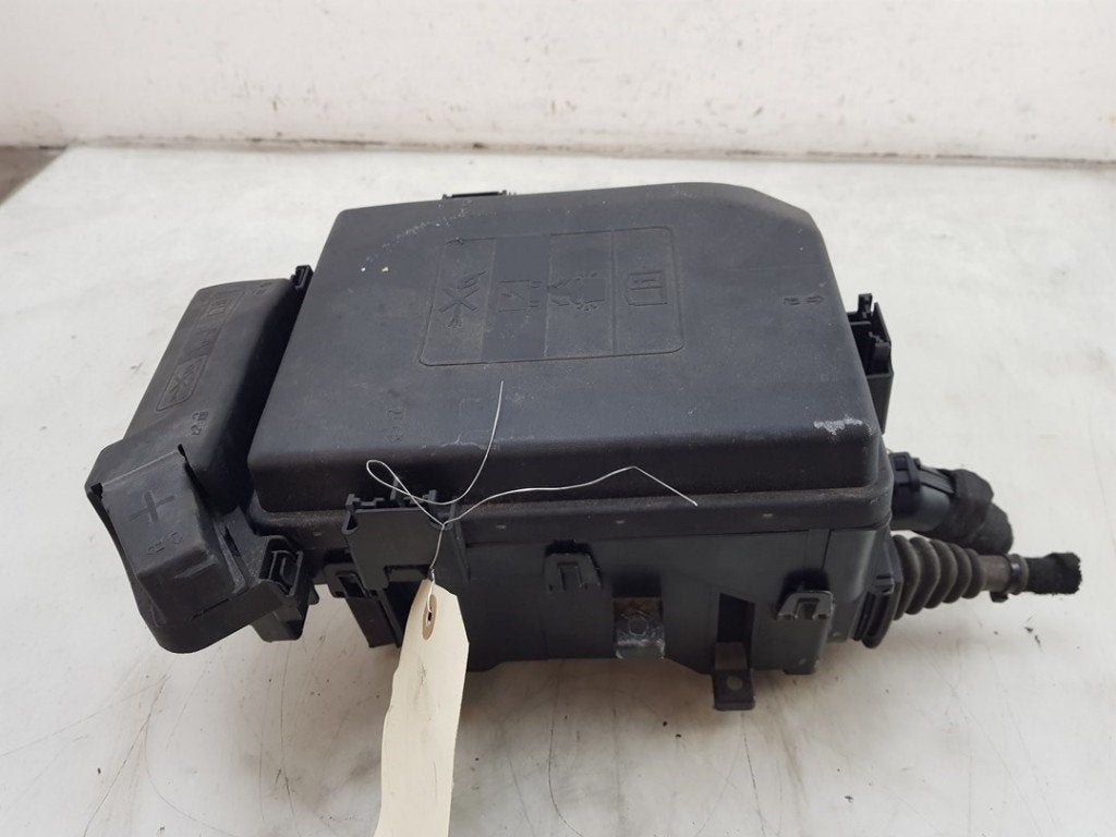BOITIER FUSIBLES Opel Astra K (01-2015/12-2022) (|3911924|), Dhr. J. Ham, Administratie@autoham.nl, Opel, Utilisé