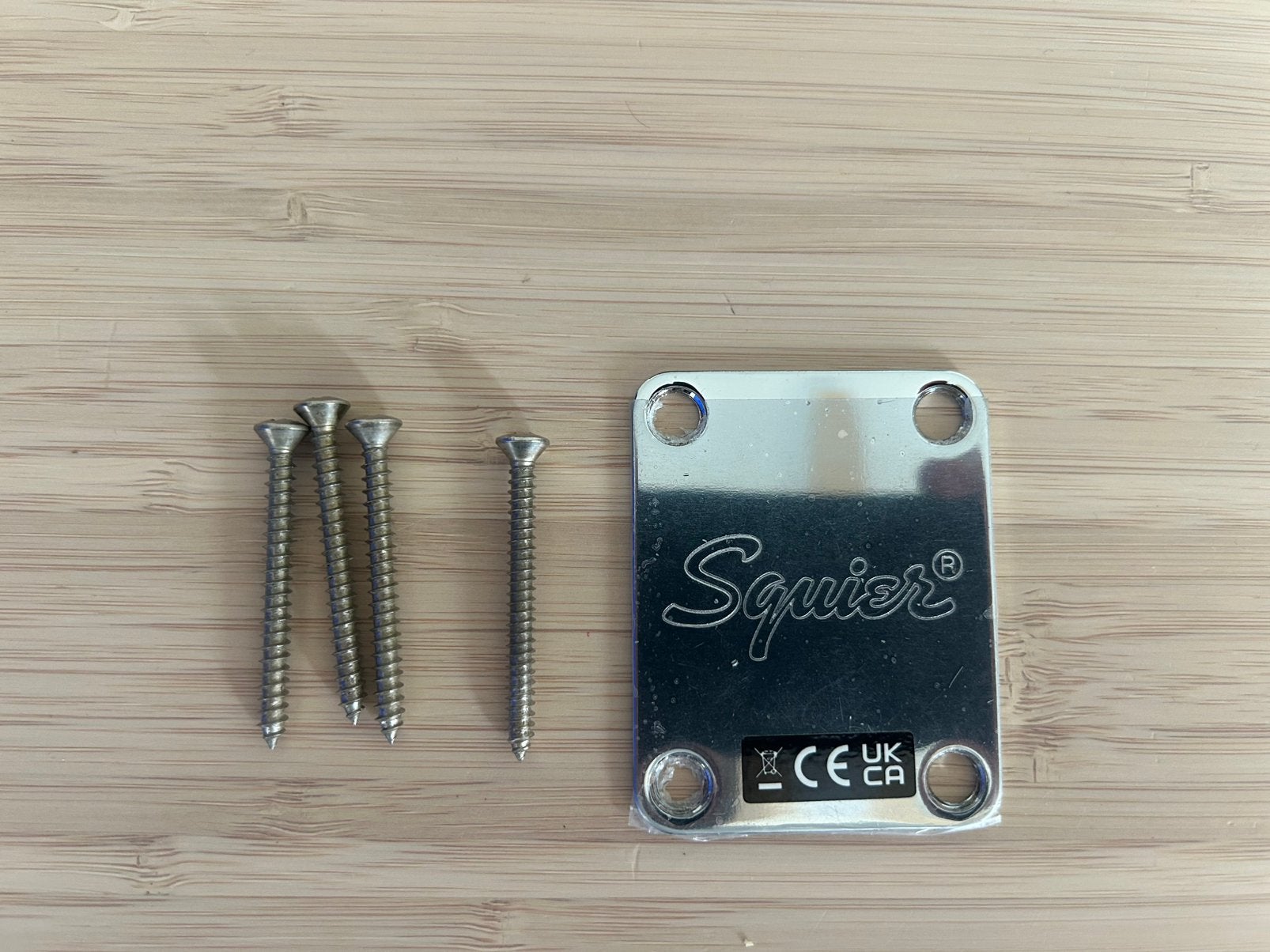Squier Neck Plate, Muziek en Instrumenten, Ophalen of Verzenden, Nieuw