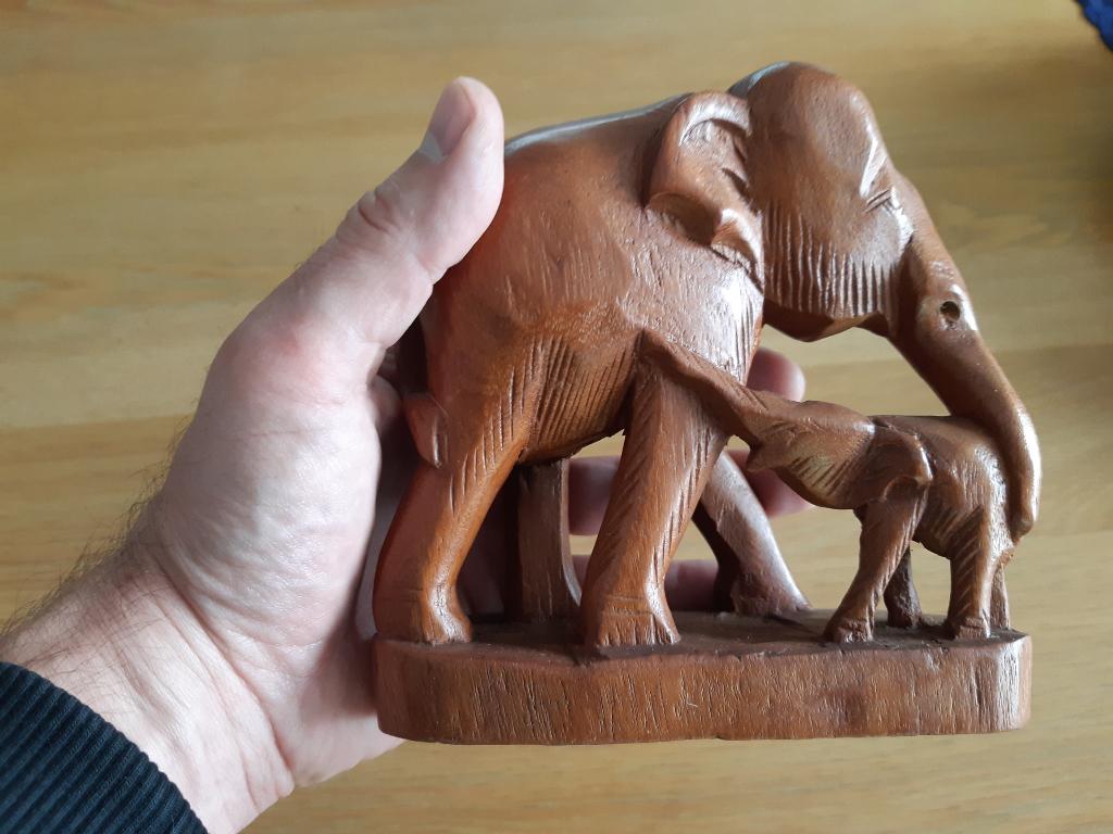 Statue d'éléphant en bois, Enlèvement, Utilisé, Animal
