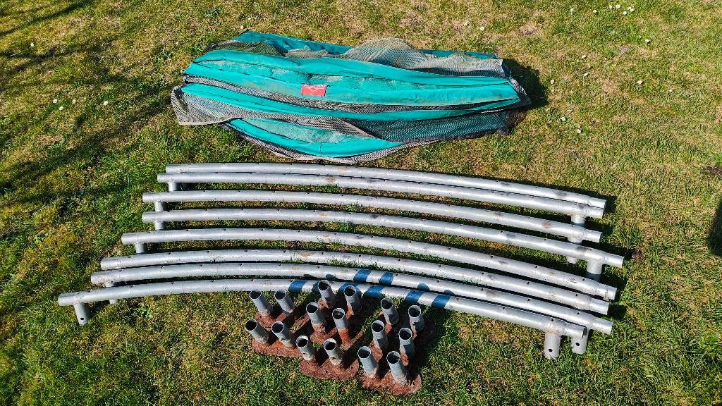 Onderstel Berg inground trampoline 4m30, Ophalen, Gebruikt