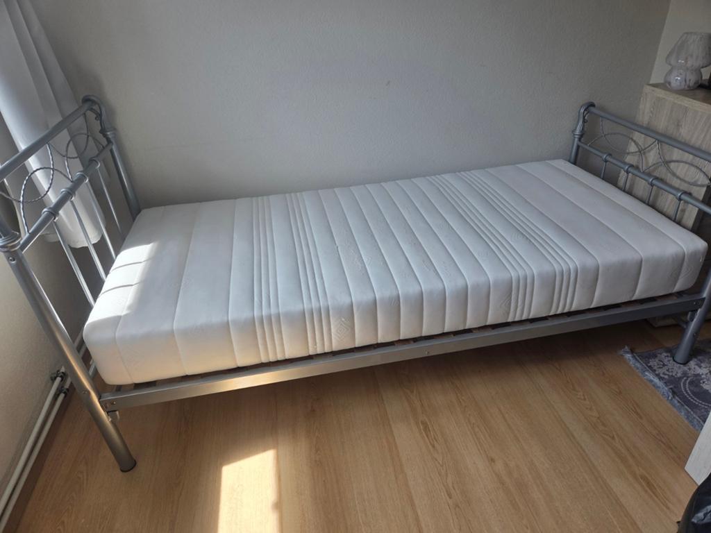 Bed met lattenbodem eenpersoons, Enlèvement, Une personne