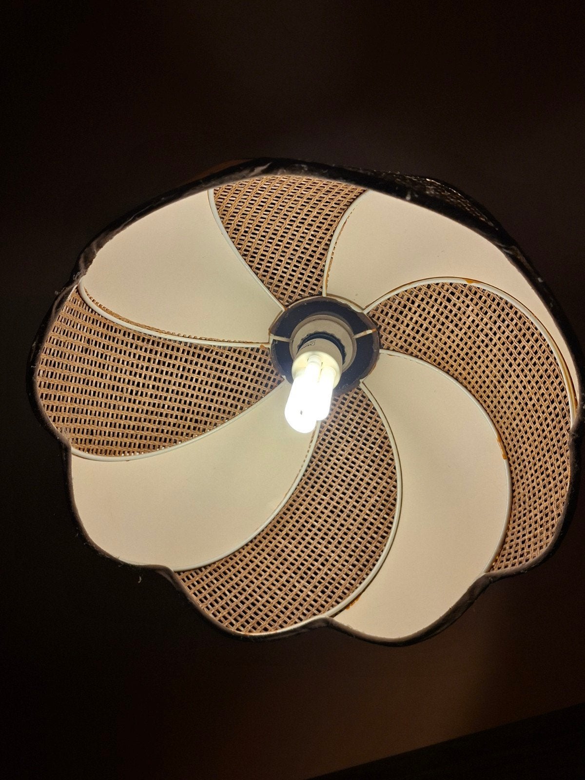 Lampe vintage en rotin, Maison & Meubles, Enlèvement ou Envoi, Utilisé