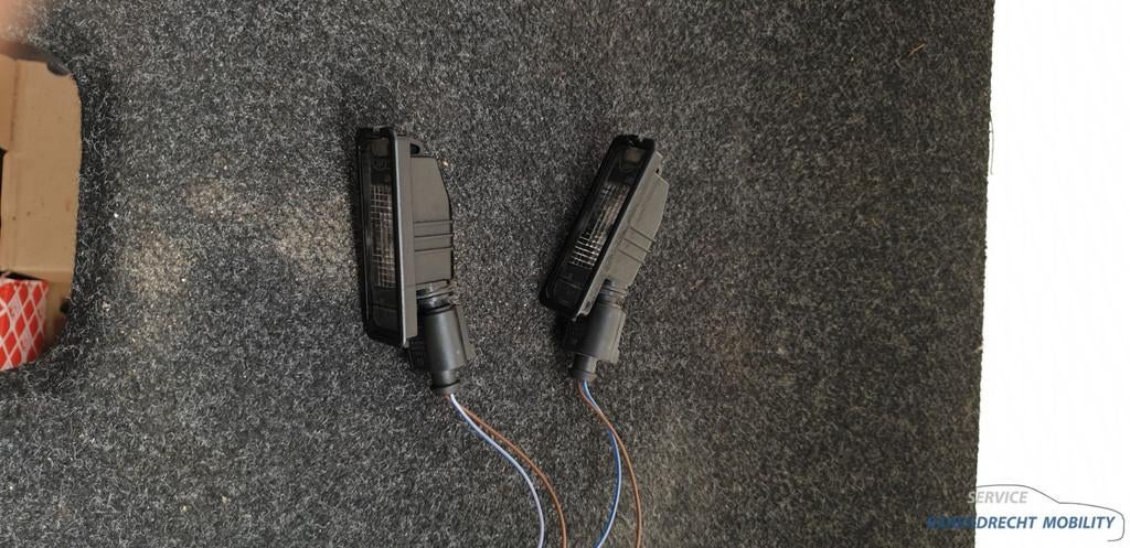 Kentekenverlichting Golf VI Scirocco Volkswagen 1K8943021 or, Auto-onderdelen, Verlichting, Volkswagen, Gebruikt