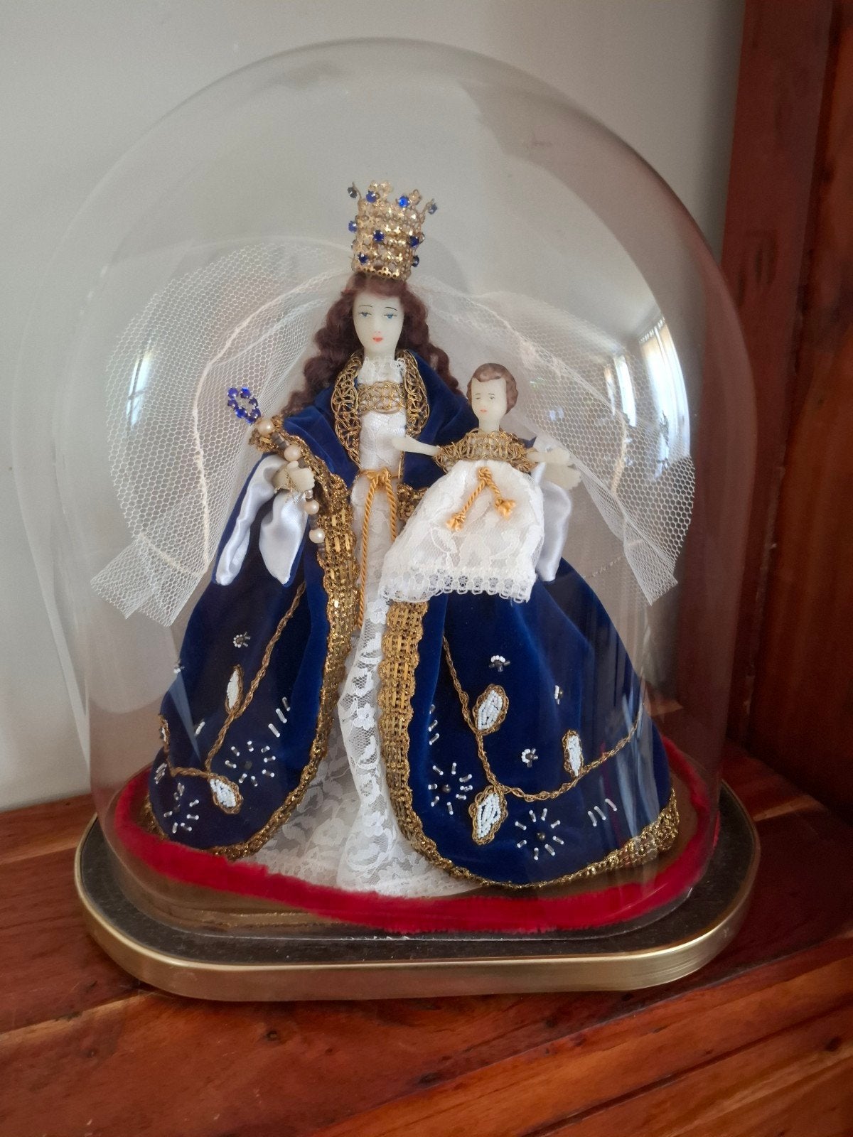 Sainte Marie avec un enfant sous une cloche, Matériau naturel, Enlèvement, Comme neuf, Avec couvercle
