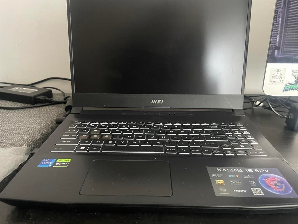 MSI Katana 15 B12V – RTX 4070 – Like New, Informatique & Logiciels, Ordinateurs portables Windows, Comme neuf, SSD, 16 GB, Gaming