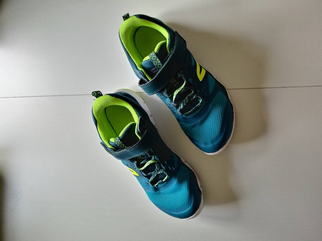 blauwe sportschoenen maat 38, Kinderen en Baby's, Kinderkleding | Schoenen en Sokken, Ophalen, Zo goed als nieuw, Jongen of Meisje