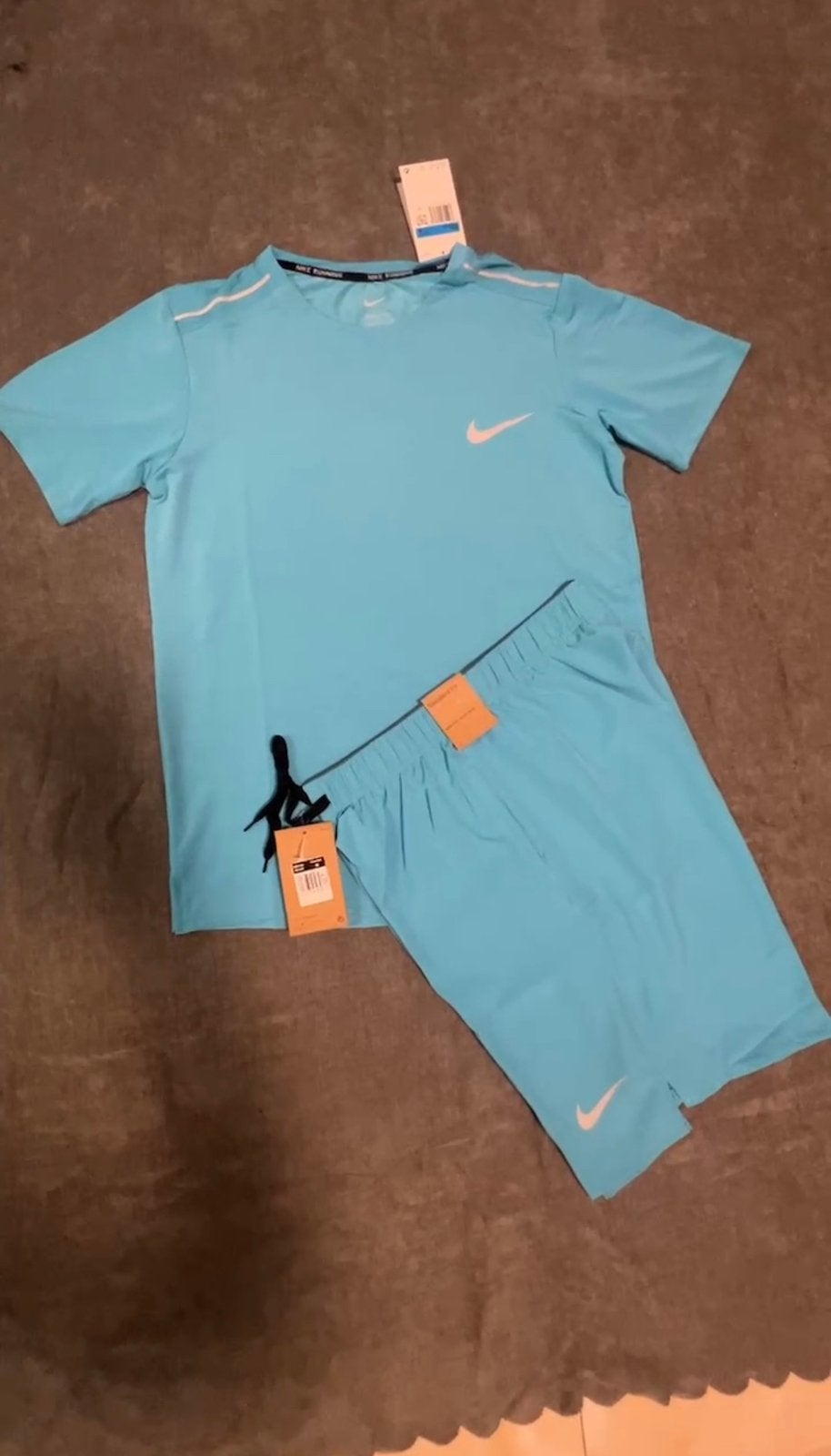 Nike set, Vêtements | Hommes, Packs de vêtements pour hommes, Enlèvement ou Envoi, Neuf
