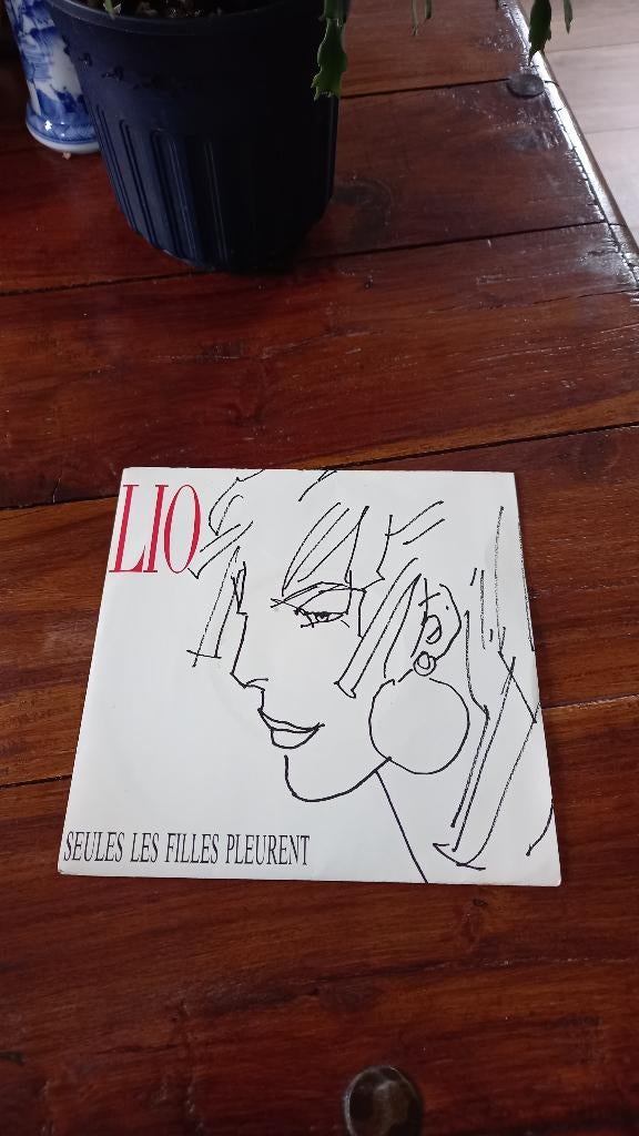 Vinyl (45t) lio "seules les filles pleurent", CD & DVD, Enlèvement, 1980 - 1989, Comme neuf