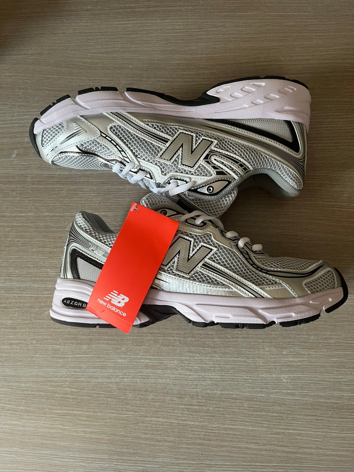 New balance 740, Ophalen of Verzenden, Nieuw, Wit