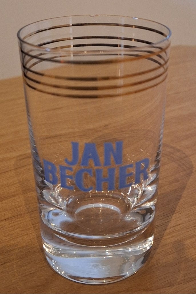 1 vintage glazen Becherovka jeneverglas uit Tsjechië, Ophalen of Verzenden, Gebruikt, Borrel- of Shotglas