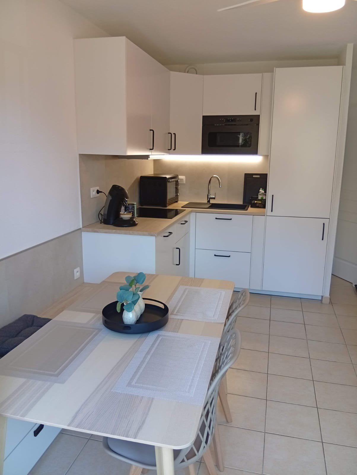 Drôme Provençale - Montbrun-les-bains, Vacances, Maisons de vacances | France, Appartement, Village, 2 chambres, Jardin, Piscine