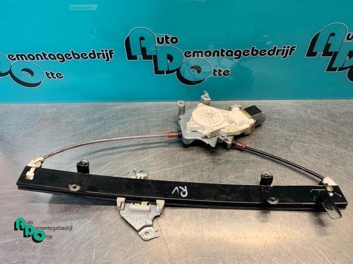 Ruitmechaniek 4Deurs rechts-voor van een Nissan Micra (Micra, Gebruikt, -, -, Ophalen of Verzenden