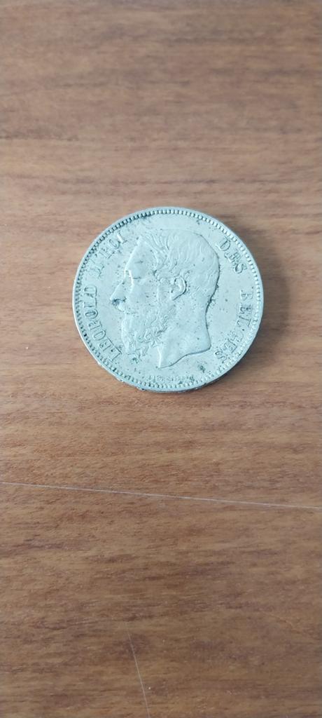 5 lits Léopold II 1875, Enlèvement