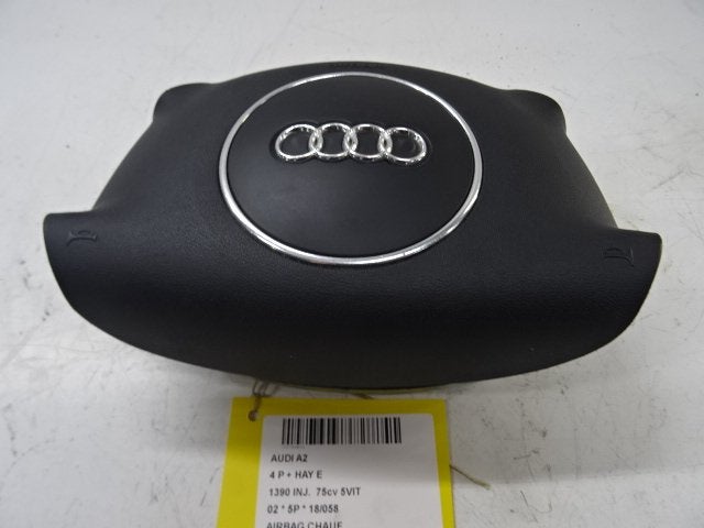 AIRBAG VOLANT Audi A2 (8Z0) (01-2000/07-2005) (8E0880201), Utilisé, Audi