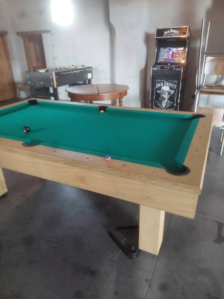 Pooltafel Block — volle eiken poten, tijdloos | ’t Clubke, Sport en Fitness, Ophalen, Nieuw, Pooltafel