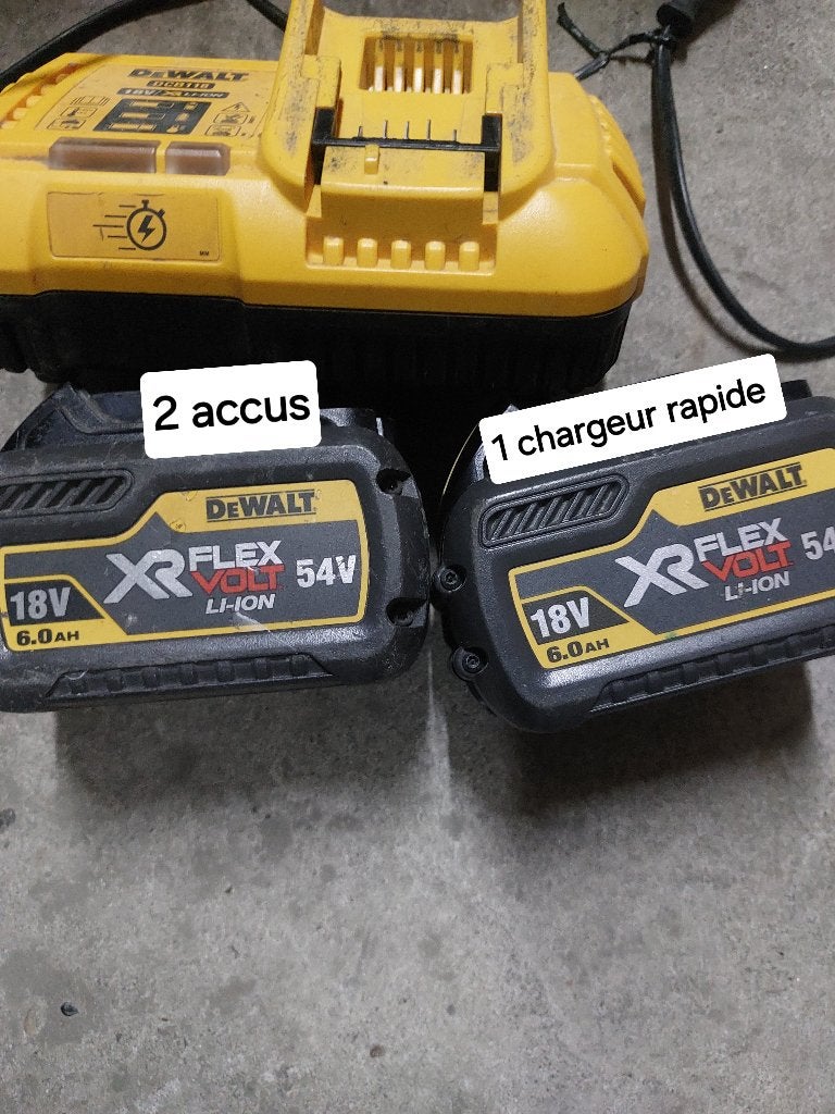Dewalt pro , deux batteries 6ah un chargeur rapide, Enlèvement, Utilisé