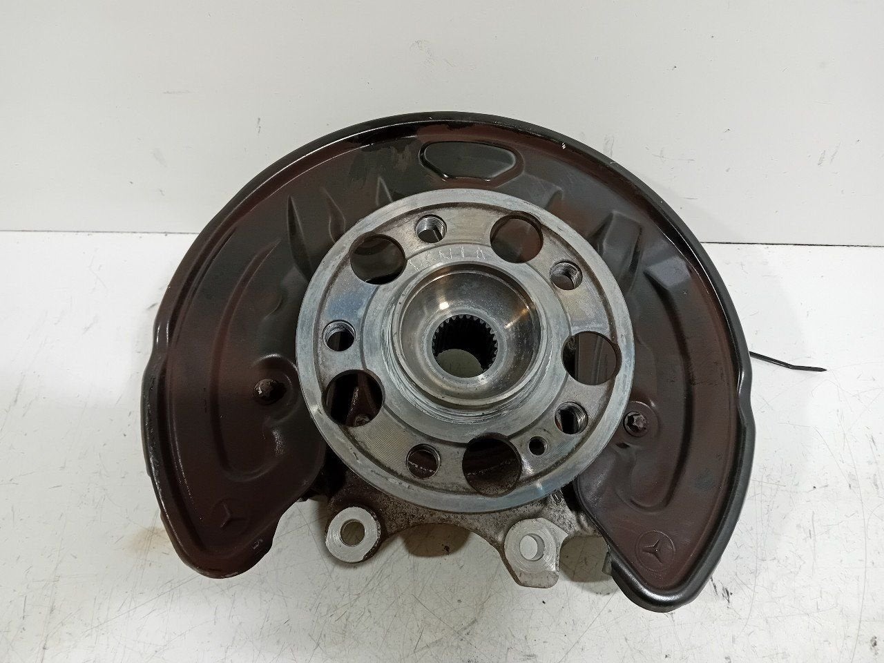 Wielnaaf links achter Mercedes-Benz GLC, Onderdelen@venauto.nl, Van der Ven Autorecycling B.V., Ettenseweg 76, 4706 PB Roosendaal, The Netherlands